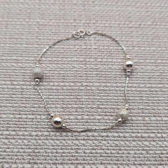 7.5 Inch Sterling Silver Textured And Plain Orbs Chain Bracelet A5703 - Picture 1 of 6